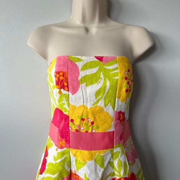 Lilly Pulitzer Colorful Vibrant Floral Strapless Dress Size 4 - Picture 2 of 10